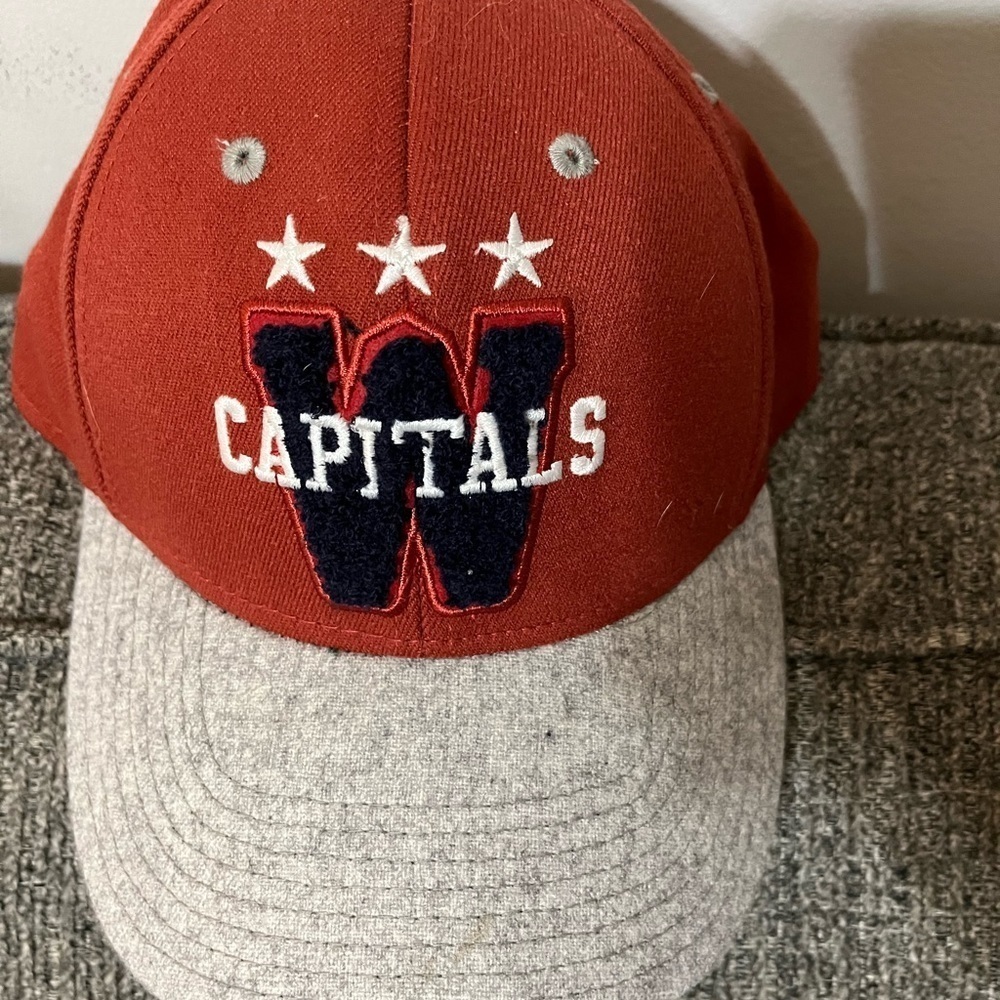 Redbox NHL Washington Capitals Men’s Hat
